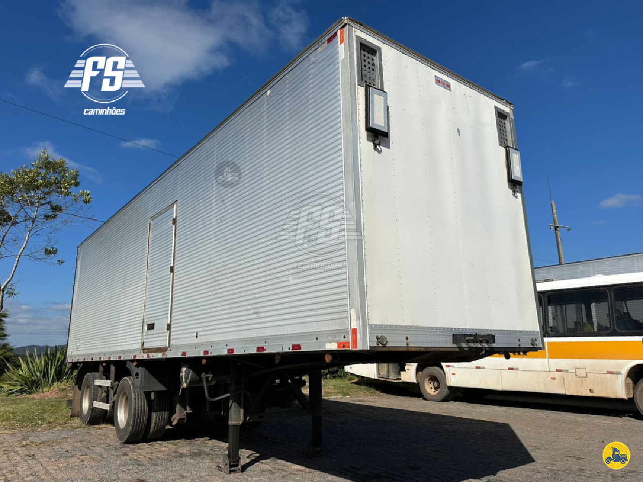 CARRETA SEMI-REBOQUE BAU FURGÃO FS Caminhões PIEDADE SÃO PAULO SP